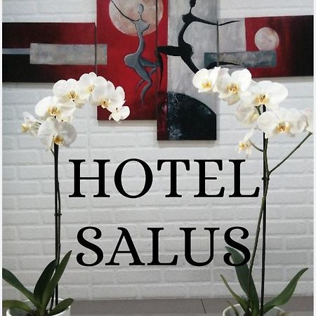 Hotel Salus Milánó Kültér fotó